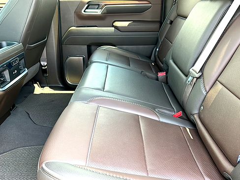 Used 2024 GMC Sierra 1500 Denali w/ Denali Reserve Package RWD image 18