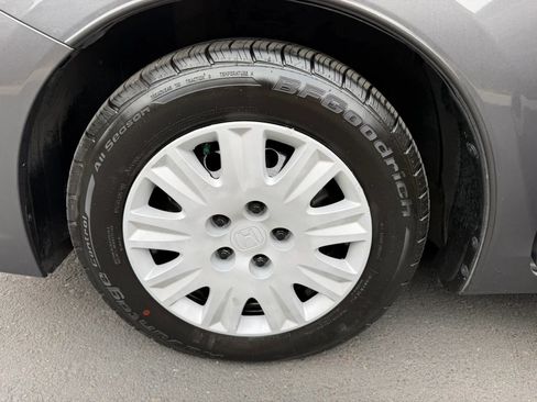 Used 2013 Honda Civic LX image 25