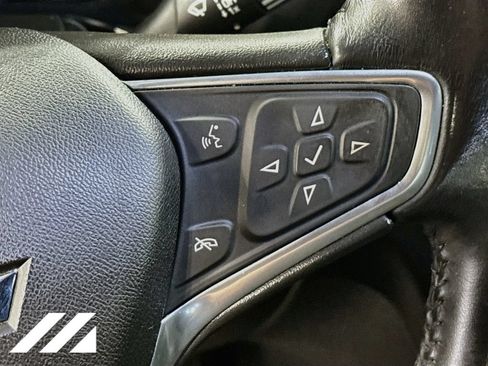 Used 2018 Chevrolet Equinox LT FWD image 13