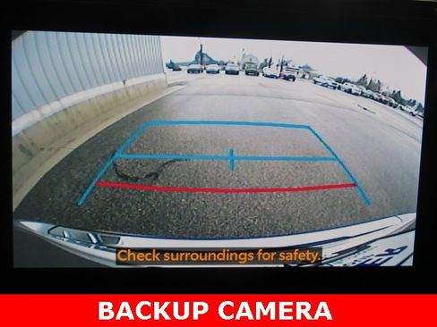 Used 2023 Toyota Highlander XSE image 6