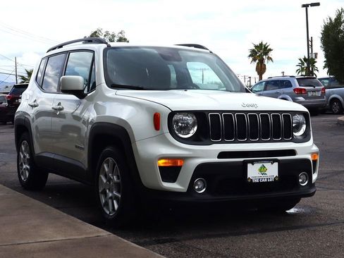 Used 2020 Jeep Renegade Latitude w/ Popular Equipment Group image 14