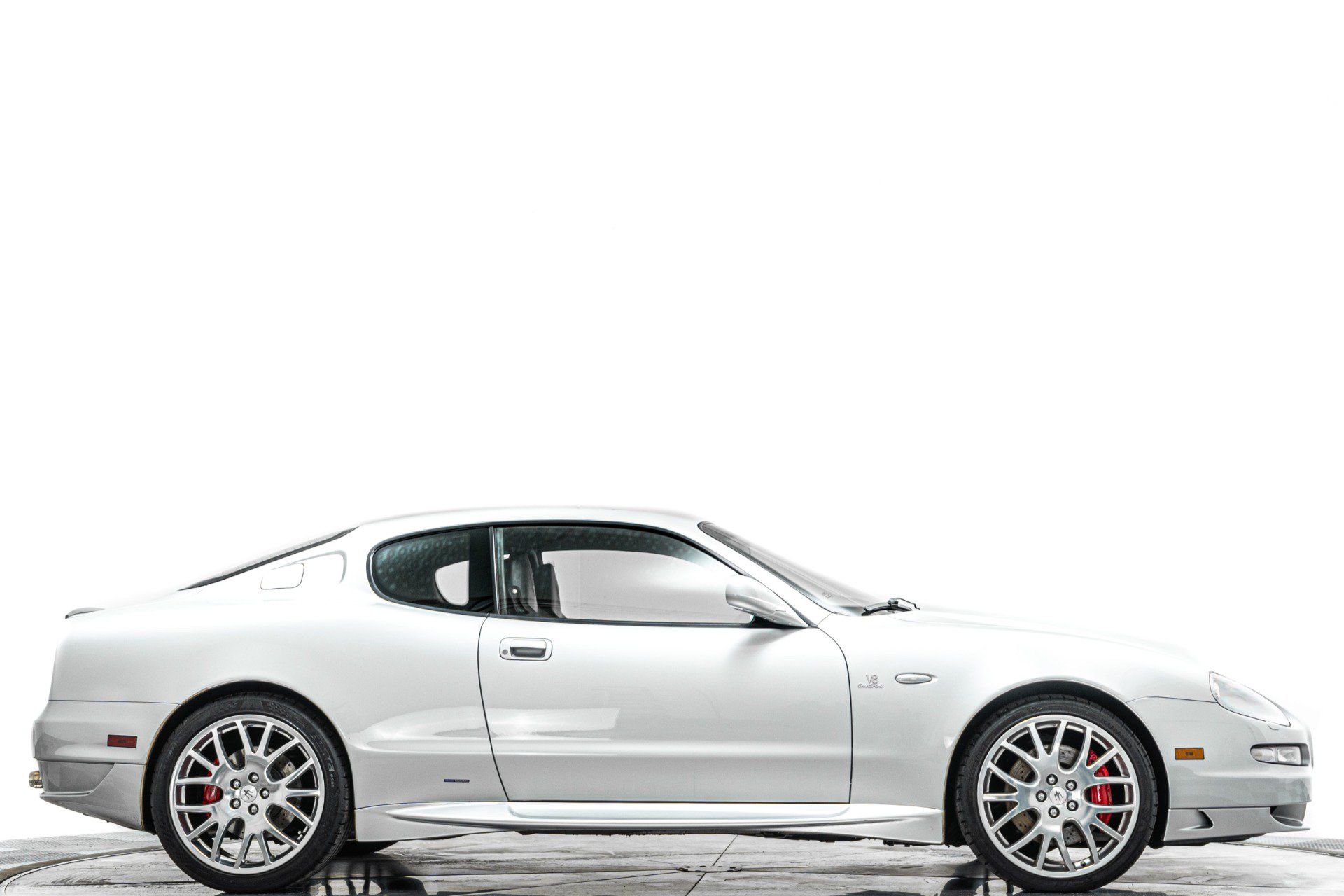 Used 2006 Maserati GranSport Coupe RWD image 2