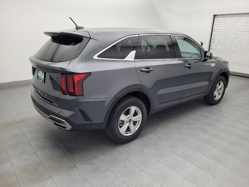 Used 2023 Kia Sorento LX AWD/4WD image 10