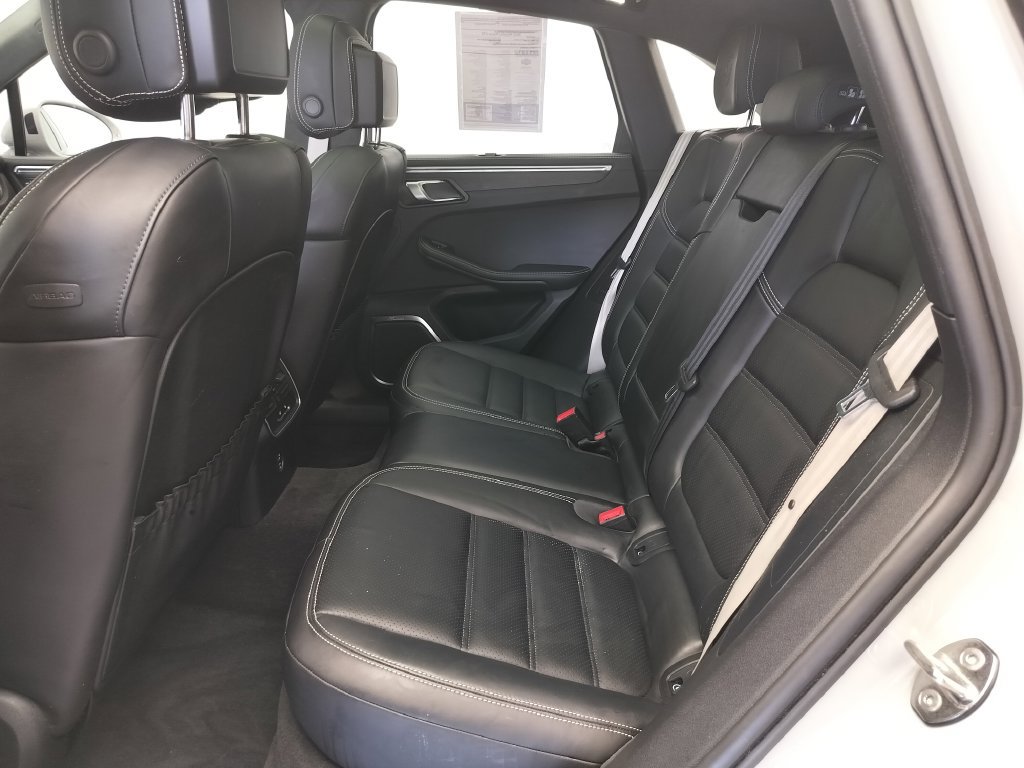 Certified 2023 Porsche Macan GTS AWD/4WD image 17