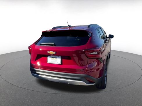 Used 2025 Chevrolet Trax LT image 13