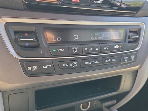 Certified 2017 Honda Pilot EX image 20