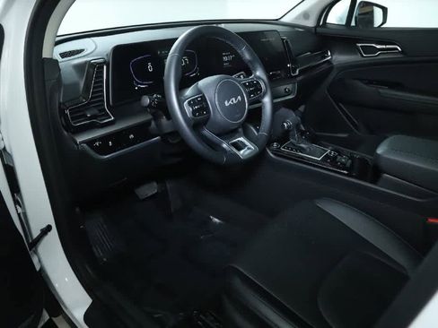 Used 2023 Kia Sportage EX image 15