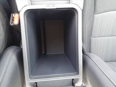 New 2025 Nissan Sentra SV image 17