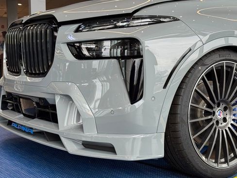 New 2026 BMW ALPINA XB7 AWD/4WD image 4