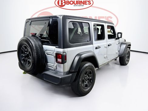 Used 2022 Jeep Wrangler Unlimited Sport AWD/4WD image 8