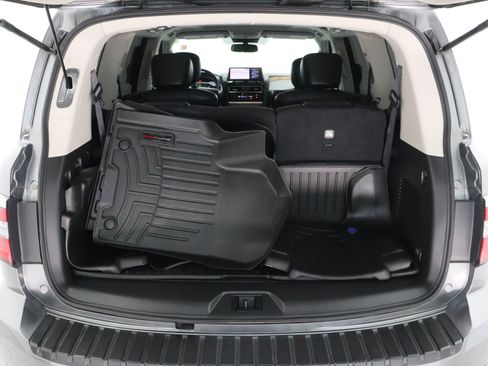Used 2021 Nissan Armada SL w/ Captain's Chairs Package RWD image 37