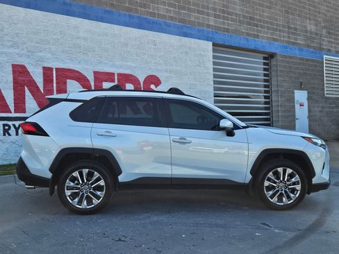 Used 2024 Toyota RAV4 XLE Premium image 8