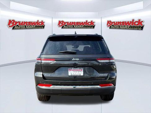 Certified 2024 Jeep Grand Cherokee Limited w/ Luxury Tech Group II image 5