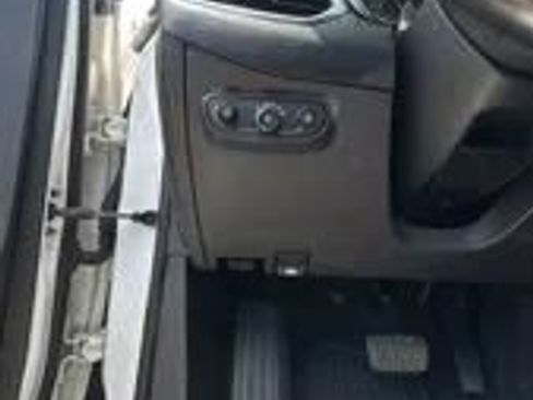 Used 2020 Chevrolet Equinox Premier AWD/4WD image 7