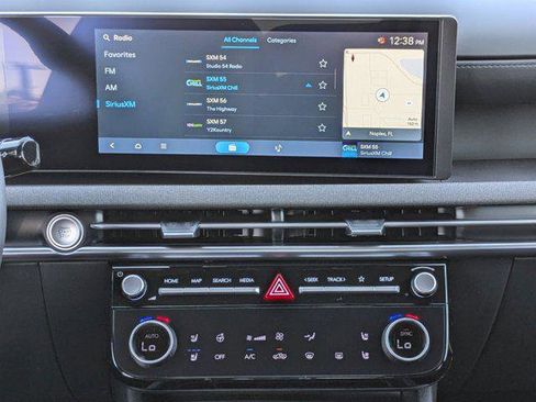 New 2025 Hyundai Santa Cruz Limited image 14