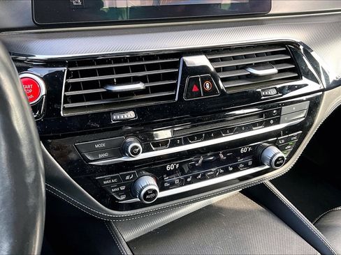 Used 2018 BMW M5 w/ Executive Package image 33