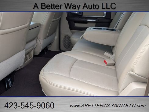 Used 2017 RAM 1500 Laramie w/ Convenience Group AWD/4WD image 9