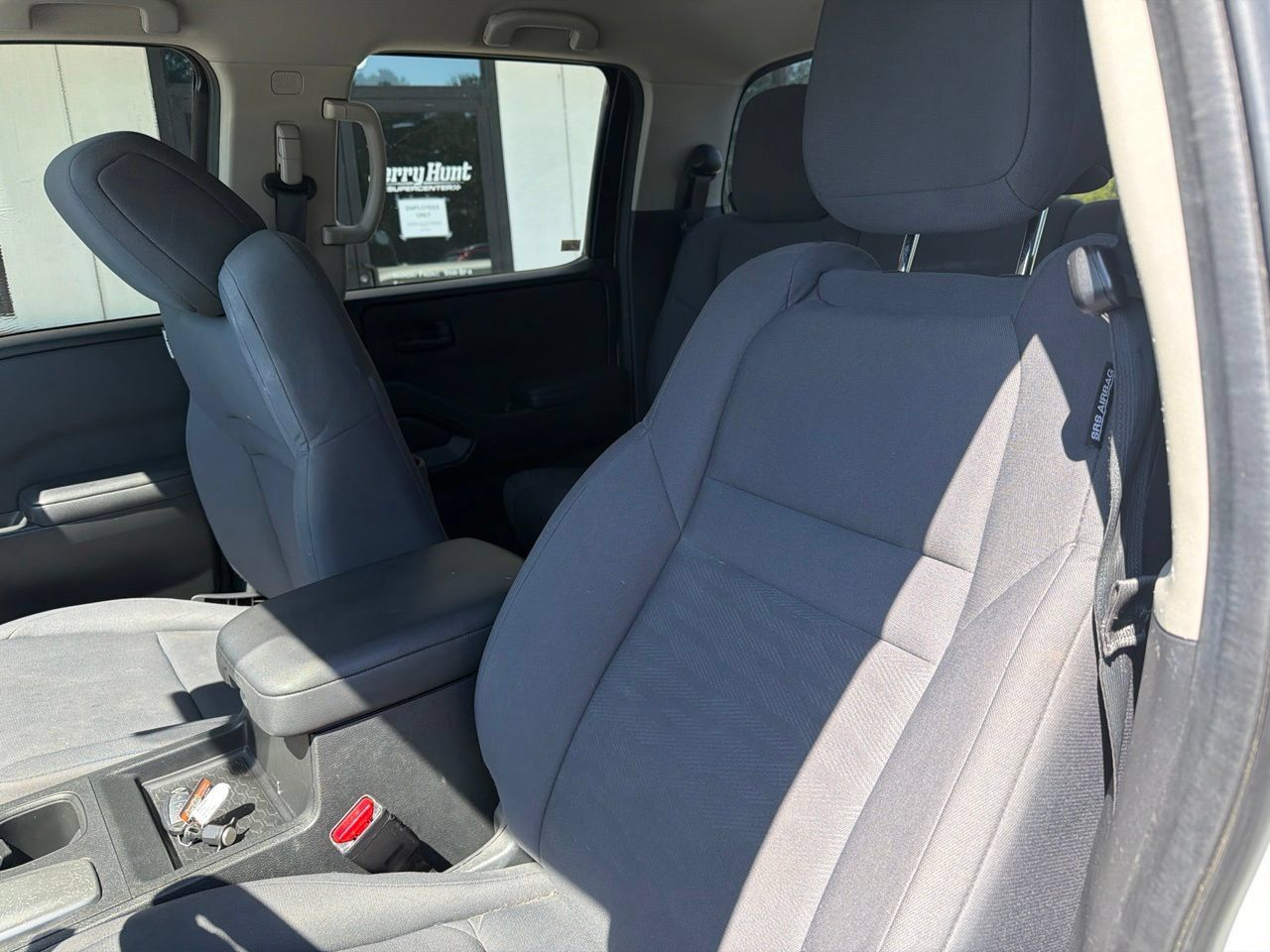 Used 2024 Nissan Frontier S w/ Technology Package RWD image 2