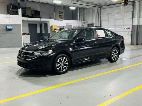 Used 2024 Volkswagen Jetta S image 11