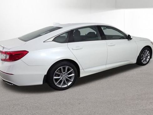 Used 2021 Honda Accord LX image 10