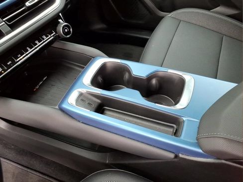 New 2026 Chevrolet Equinox EV LT FWD image 9
