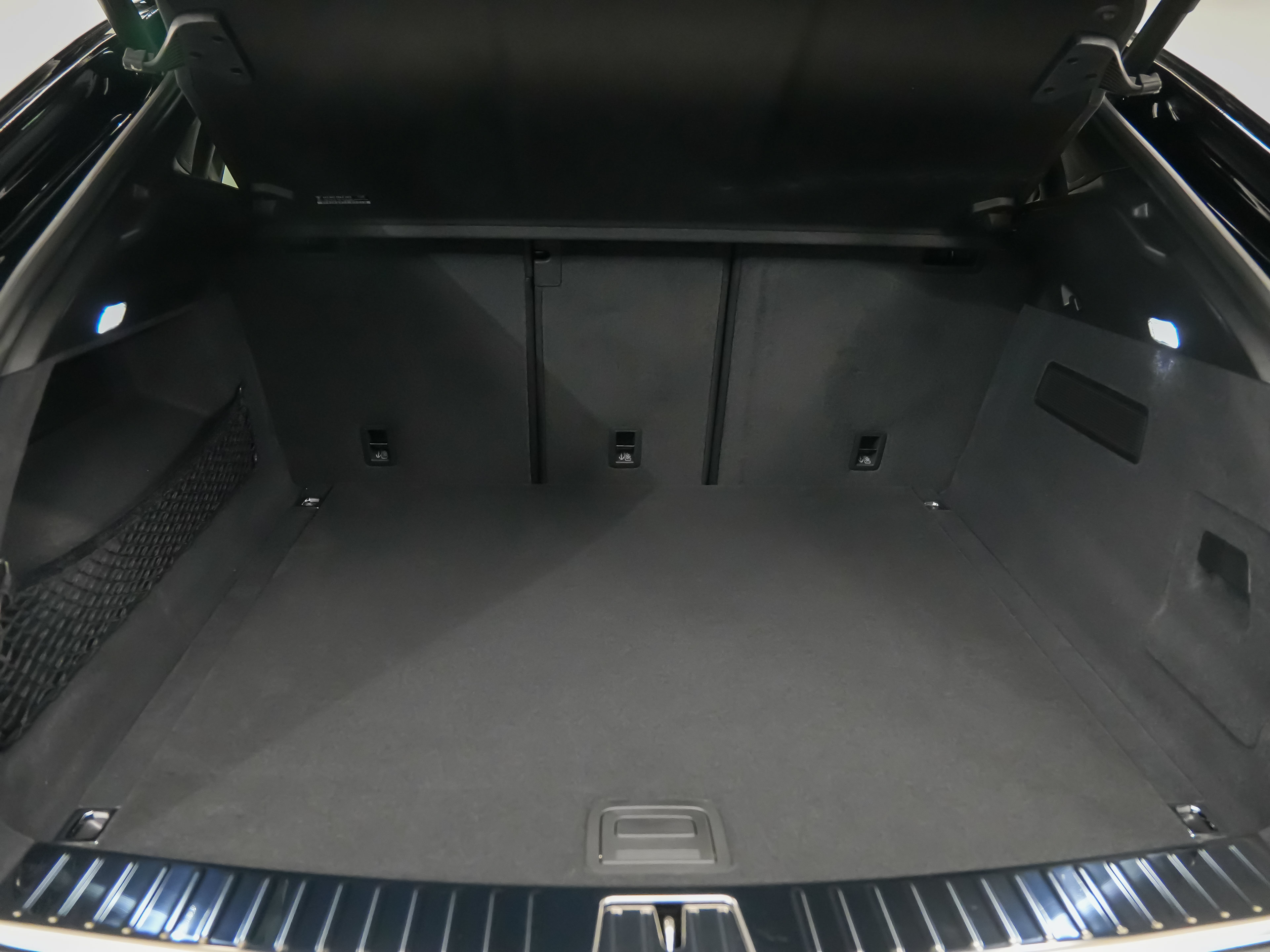Certified 2026 Porsche Cayenne Coupe AWD/4WD image 13