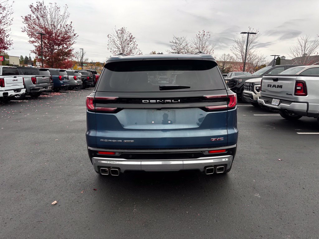 Used 2025 GMC Acadia Denali AWD/4WD image 7