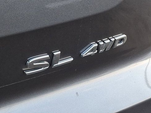 Used 2025 Nissan Pathfinder SL image 31