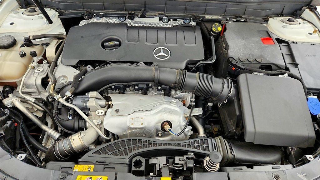 Used 2023 Mercedes-Benz GLB 250 4MATIC image 25