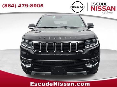 Used 2024 Jeep Wagoneer L Series II w/ Flexible Seating Group AWD/4WD image 8