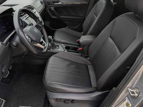 Used 2022 Volkswagen Tiguan SE R-Line image 27