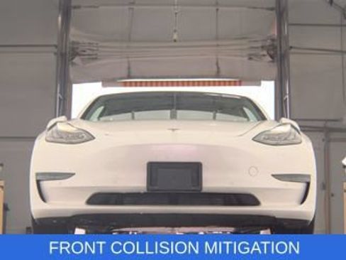 Used 2021 Tesla Model 3 Standard Range Plus RWD image 4