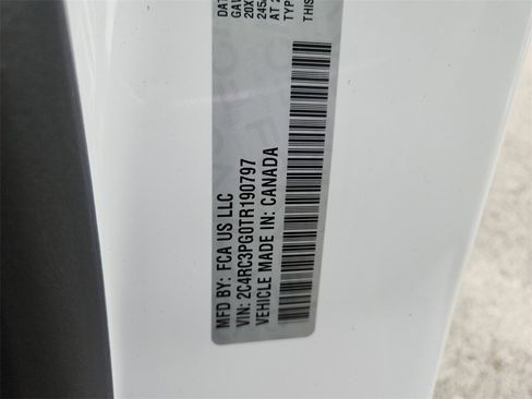 New 2026 Chrysler Pacifica Pinnacle image 37