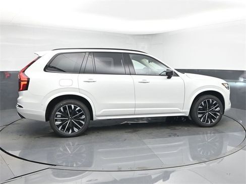 New 2026 Volvo XC90 B6 Ultra w/ Protection Package Premier image 8