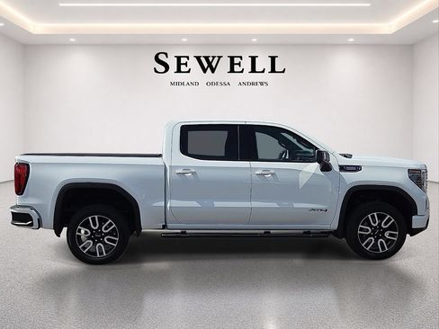 Used 2023 GMC Sierra 1500 AT4 w/ AT4 Premium Package AWD/4WD image 5