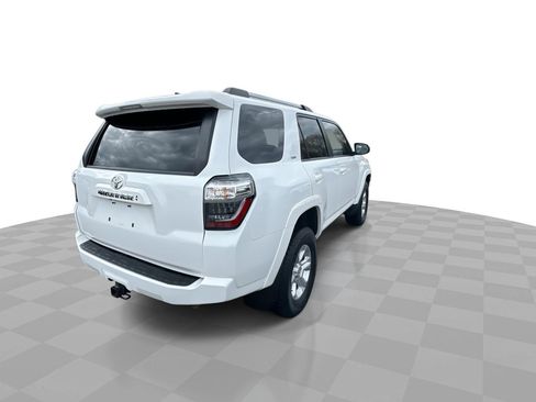 Used 2021 Toyota 4Runner SR5 AWD/4WD image 8