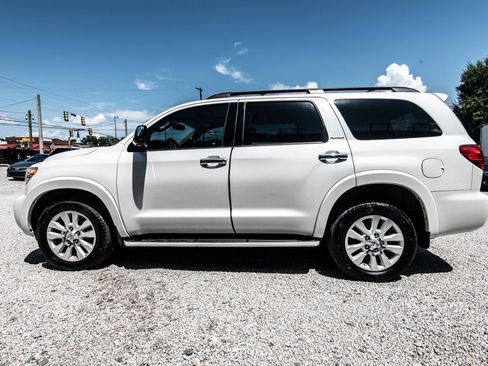 Used 2014 Toyota Sequoia Platinum AWD/4WD image 19