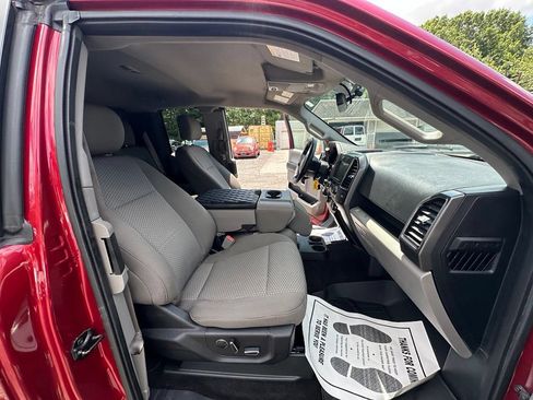 Used 2018 Ford F150 XLT w/ Equipment Group 302A Luxury AWD/4WD image 26
