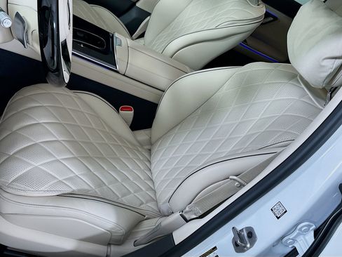 Used 2025 Mercedes-Benz S 580 4MATIC Sedan image 21