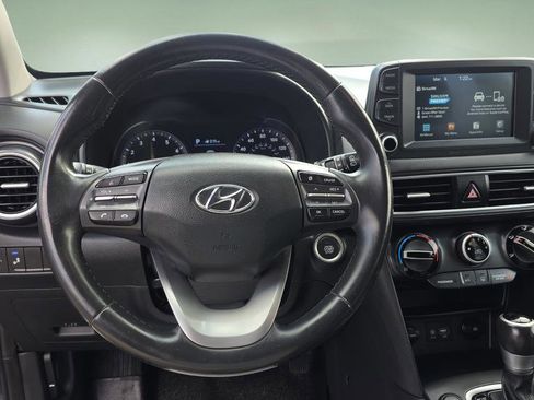 Used 2018 Hyundai Kona SEL image 19