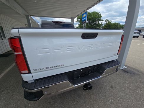 New 2026 Chevrolet Silverado 2500 LTZ w/ LTZ Convenience Package AWD/4WD image 26