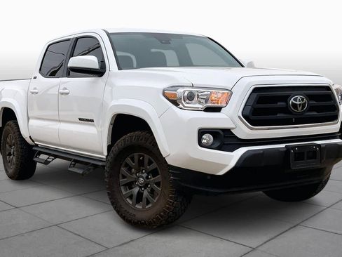 Used 2023 Toyota Tacoma SR5 RWD image 3