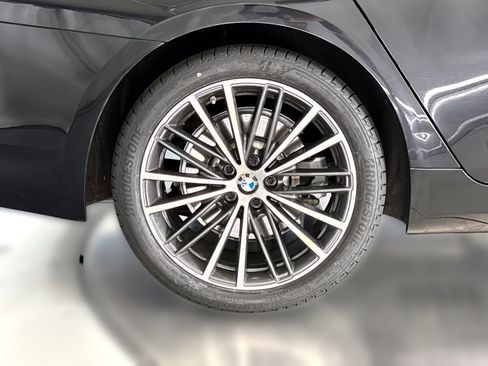 Certified 2023 BMW 530i w/ Convenience Package RWD image 13
