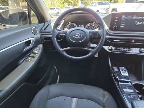 Used 2022 Hyundai Sonata SE FWD image 16