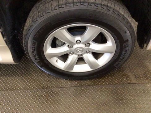 Used 2012 Lexus GX 460 w/ Comfort Plus Pkg AWD/4WD image 25