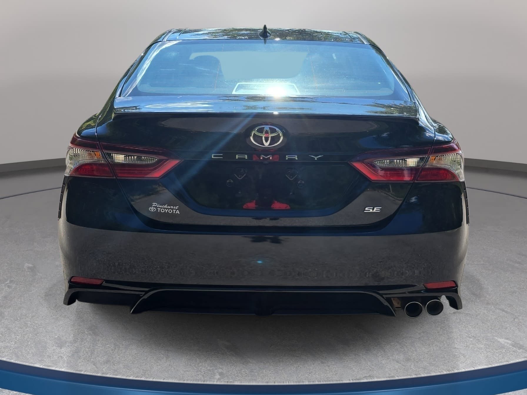 Used 2024 Toyota Camry SE FWD image 6