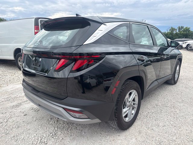Used 2025 Hyundai Tucson SE FWD image 6