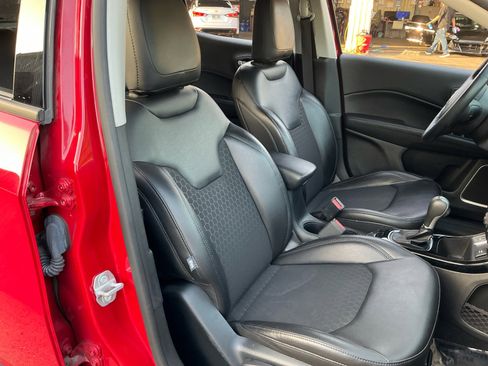 Used 2019 Jeep Compass Altitude image 22