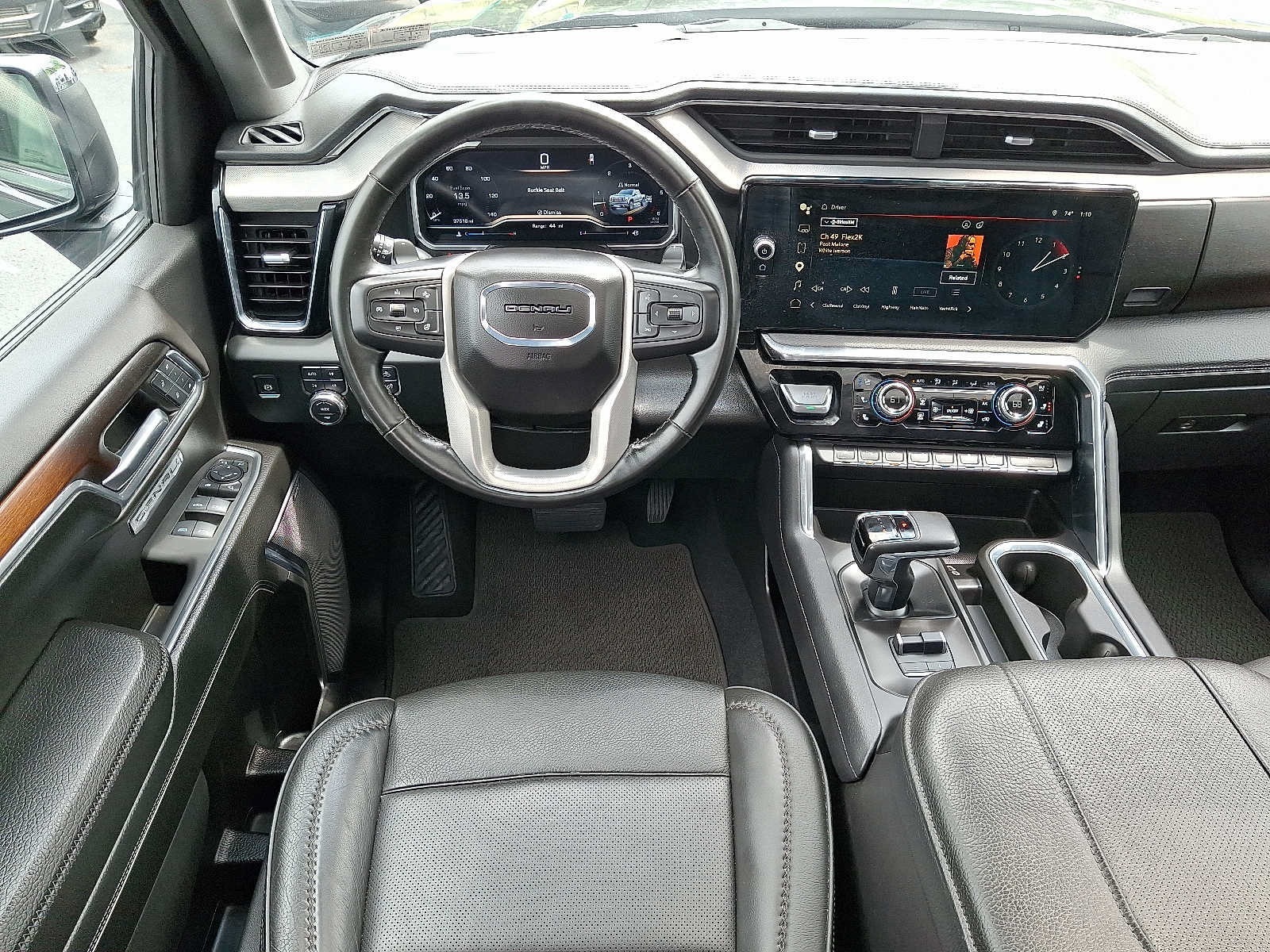 Used 2024 GMC Sierra 1500 Denali w/ Denali Reserve Package AWD/4WD image 11