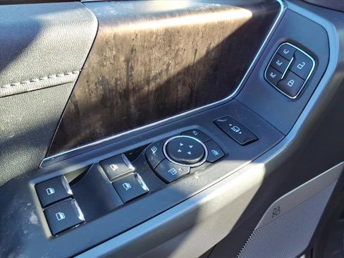 New 2026 Ford F250 Lariat w/ Black Appearance Package image 21